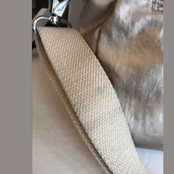 Kipling Carly gold metallic cross body bag medium - Picture 6 of 8